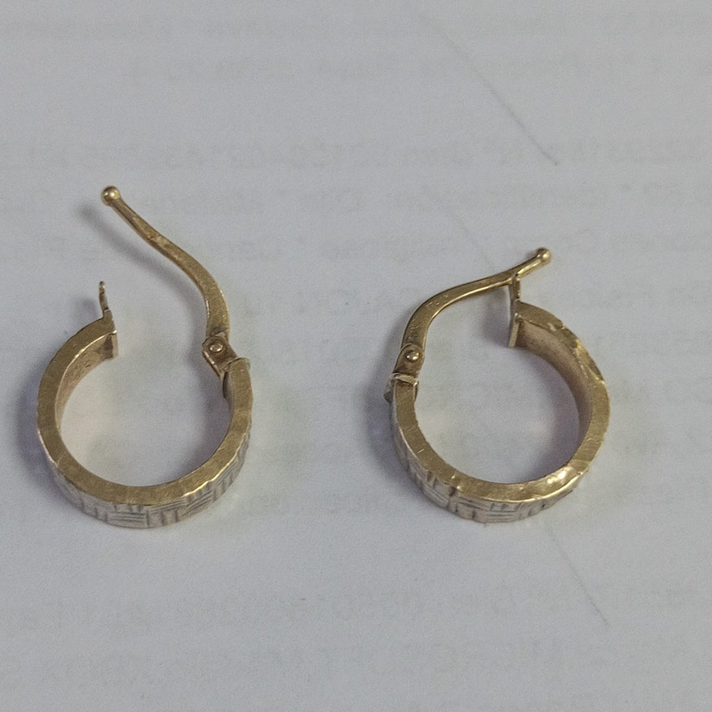 ARRACADAS PAR ORO 10 K 1.1 GRMS (SEMINUEVO)
