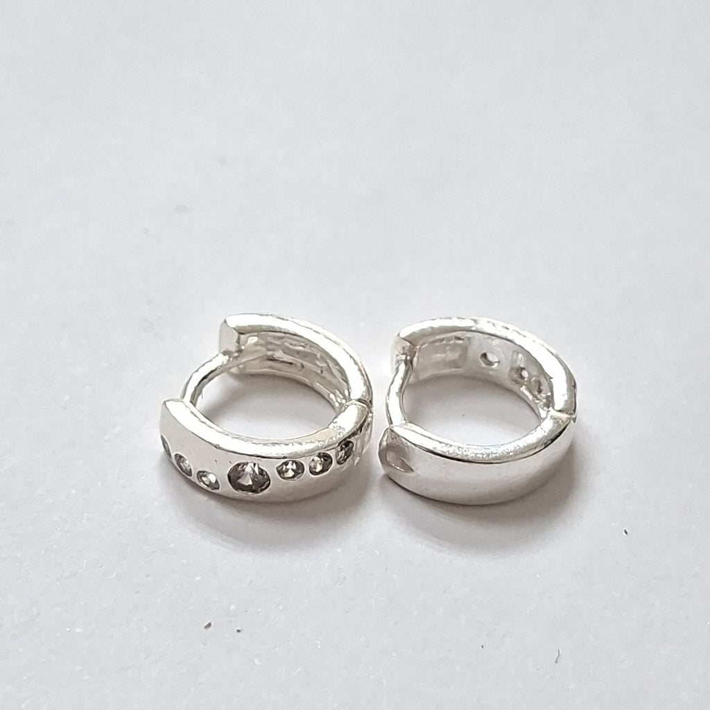 ARRACADAS C/CIRCONIAS PLATA .925 2.4 GR (NUEVO)