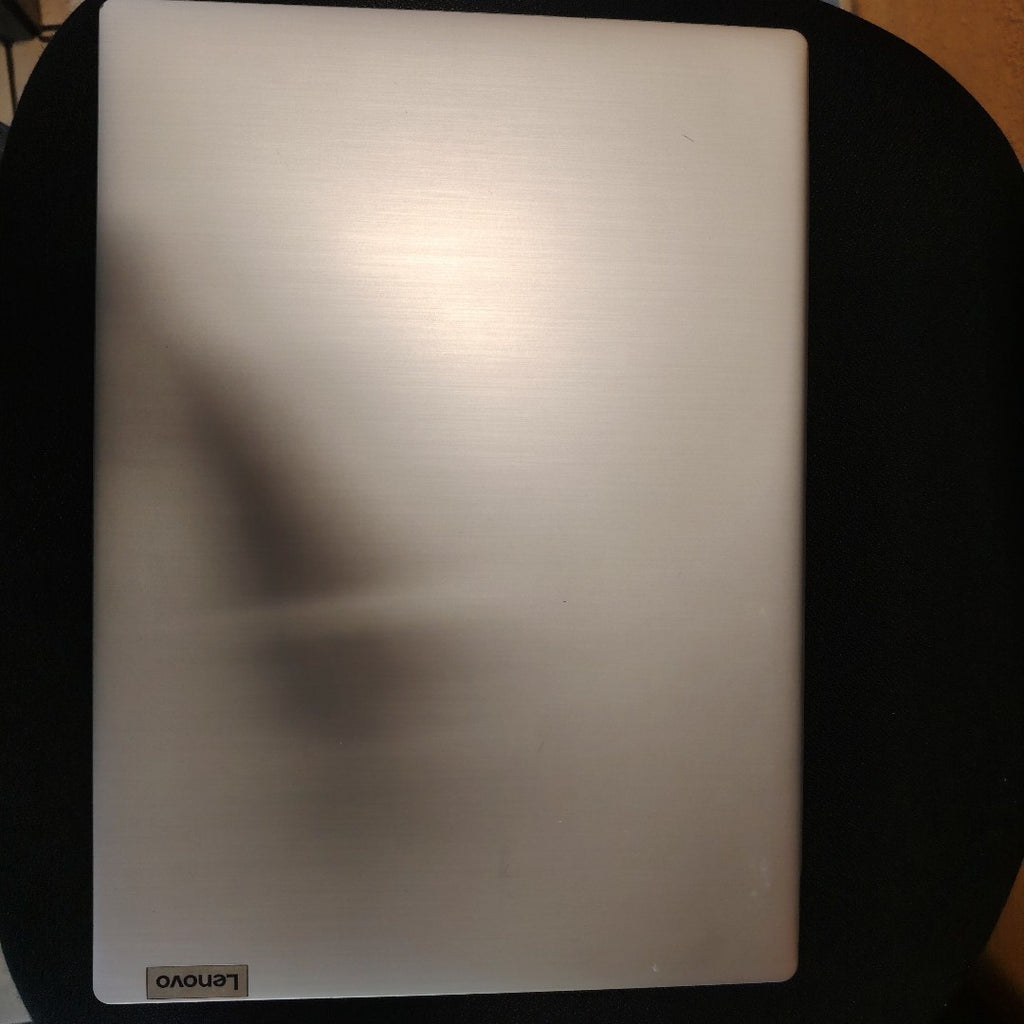 LAPTOP LENOVO IDEAPAD 3 14IGL05 (2022) 1 TB 8 GB RAM (SEMINUEVO)