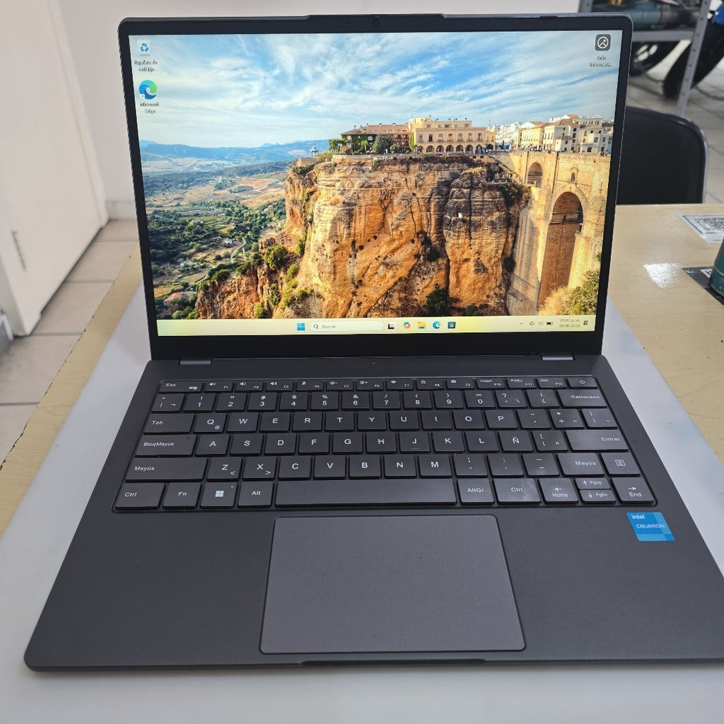 LAPTOP ATVIO CG14Q30M (2023) 128 GB SSD 4 GB RAM (SEMINUEVO)