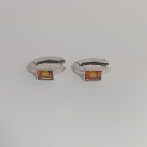 ARETES PAR ORO BLANCO 14 K 7,10 GRMS (SEMINUEVO)