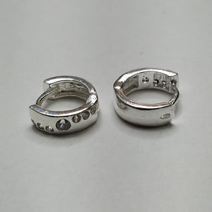 ARRACADAS C/CIRCONIAS PLATA .925 2.4 GR (NUEVO)