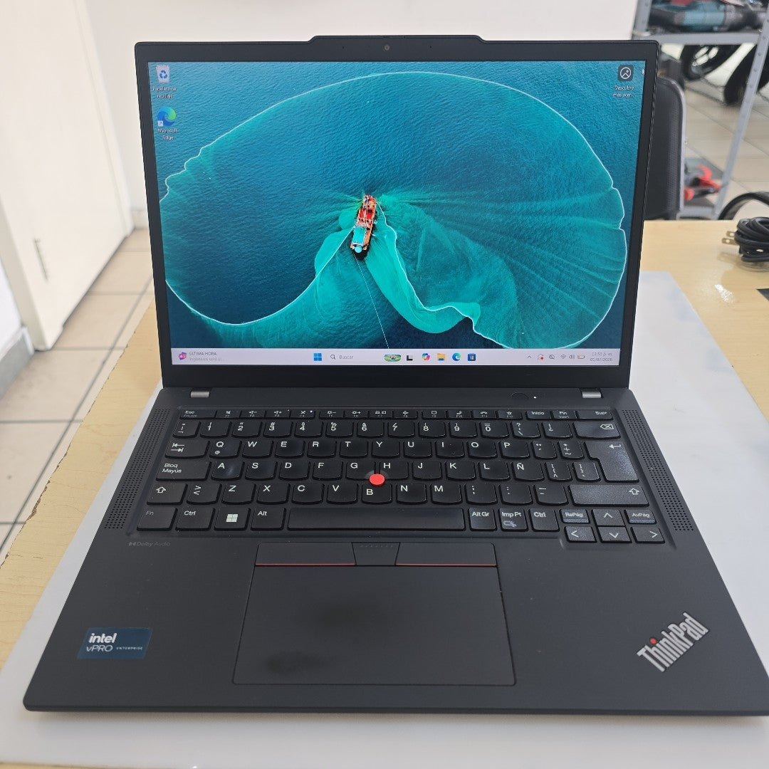 LAPTOP LENOVO THINKPAD X13 GEN 5 (2024) 256 GB SSD 32 GB RAM (SEMINUEVO)