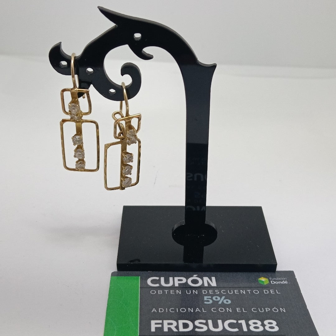 ARETES PAR ORO 10 K 3.8 GRMS (SEMINUEVO)