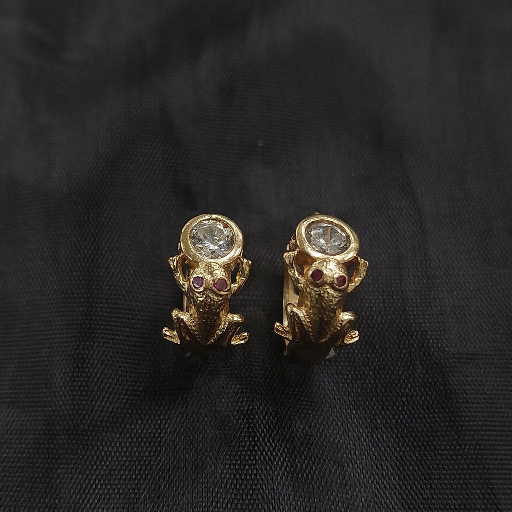 ARRACADAS PAR ORO 14 K 3.1 GRMS (SEMINUEVO)