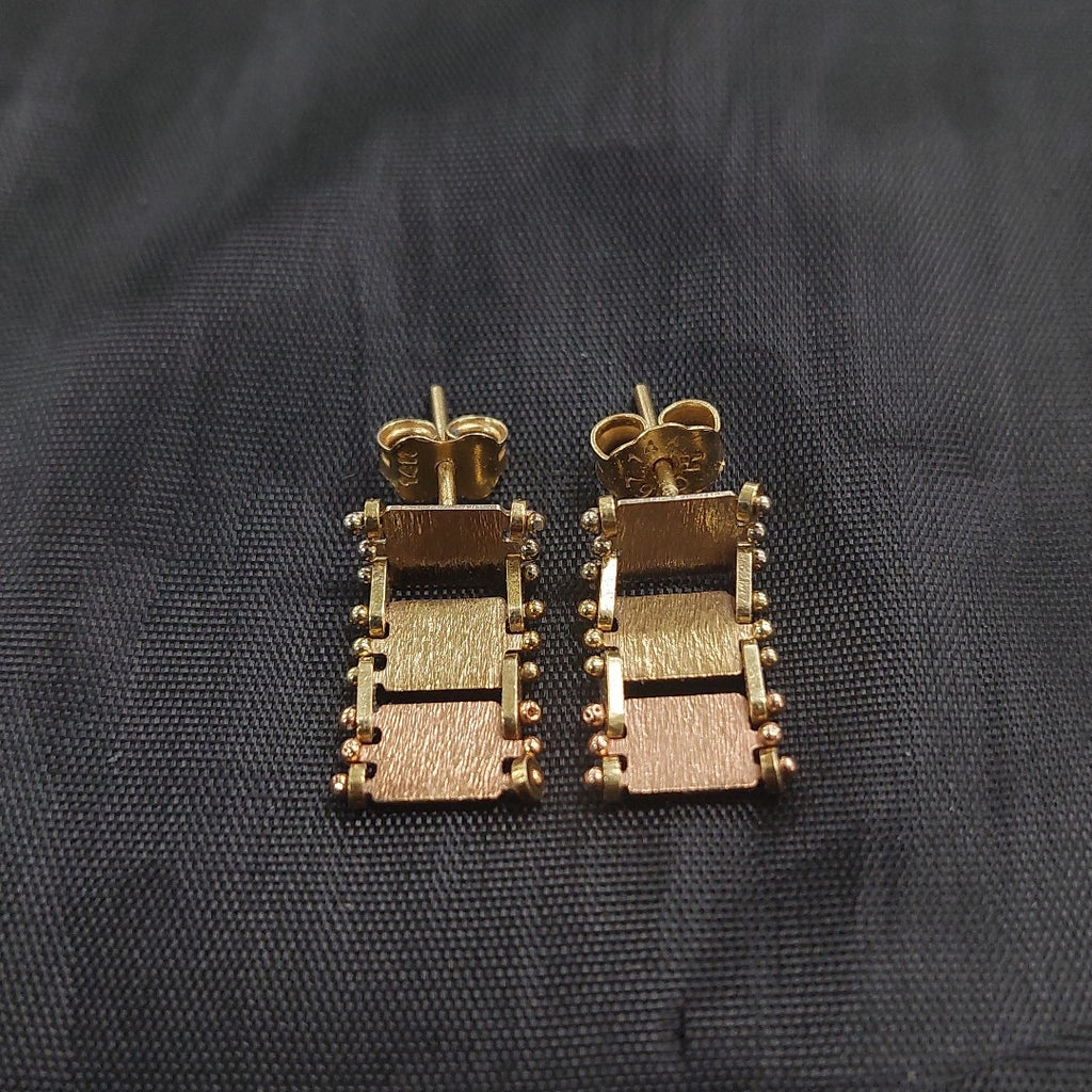 ARETES PAR ORO 14 K 2.5 GRMS (SEMINUEVO)