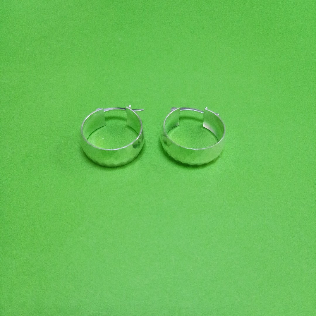 ARETES ARRACADAS FACETADAS PLATA .925 2.8 GR (NUEVO)