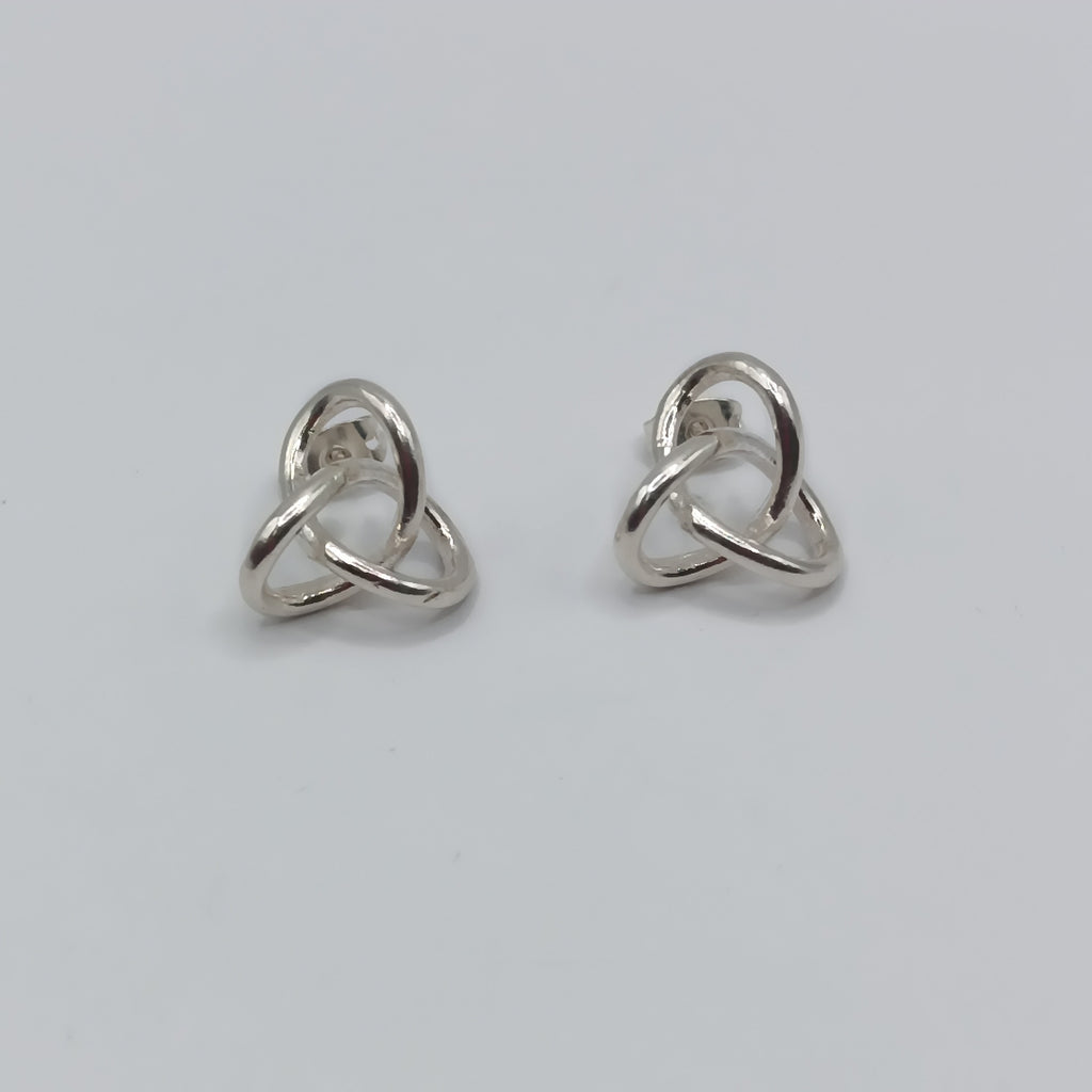 ARETES PAR PLATA 4.2 GRMS (SEMINUEVO)