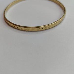 PULSERA RIGIDA ORO 10 K 4.7 GRMS (SEMINUEVO)