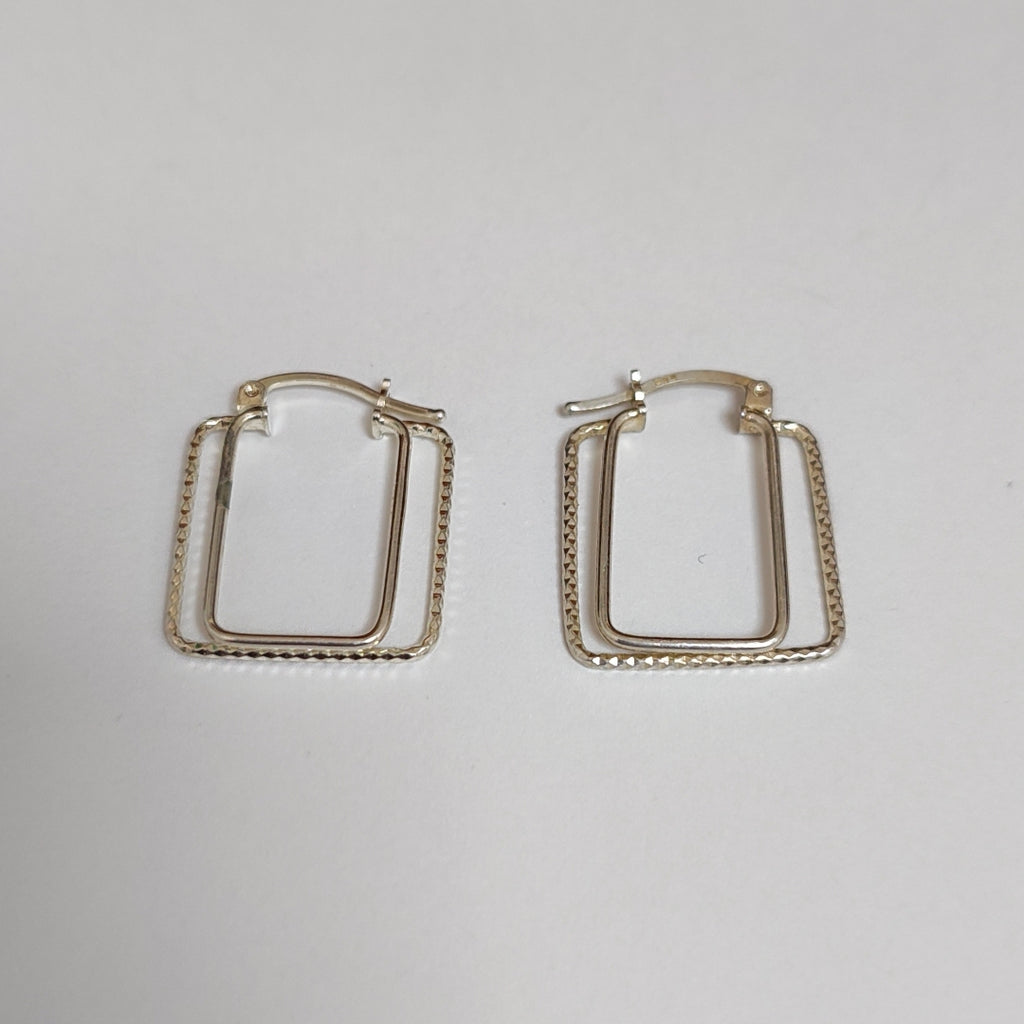 ARRACADAS PAR PLATA 2,30 GRMS (SEMINUEVO)