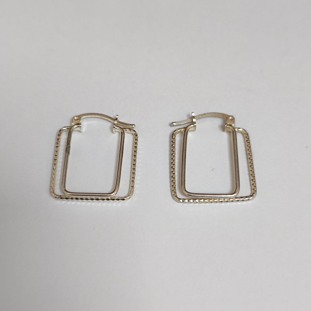 ARRACADAS PAR PLATA 2,30 GRMS (SEMINUEVO)