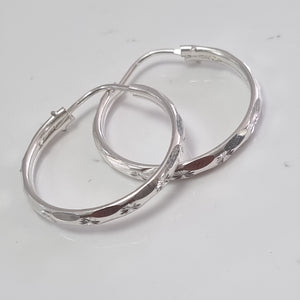PAR ARRACADAS FACETADA PLATA .925 2.1 GR (NUEVO)