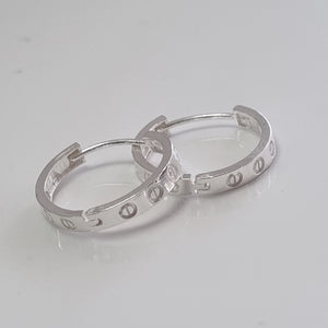 ARETES ARRACADAS FIG TORNILLOS PLATA .925 2.63 GR (NUEVO)