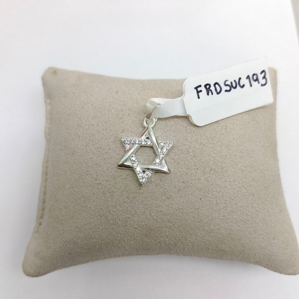 DIJE ESTRELLA DE DAVID C/CIRCONIAS PLATA .925 2.6 GR (NUEVO)
