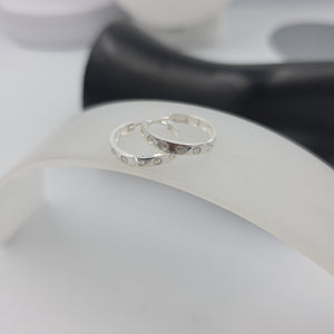 ARETES ARRACADAS FIG TORNILLOS PLATA .925 2.63 GR (NUEVO)