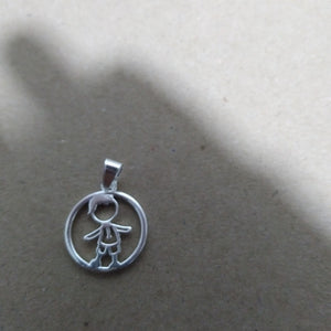 DIJE NIÑO PLATA .925 1.9 GR (NUEVO)