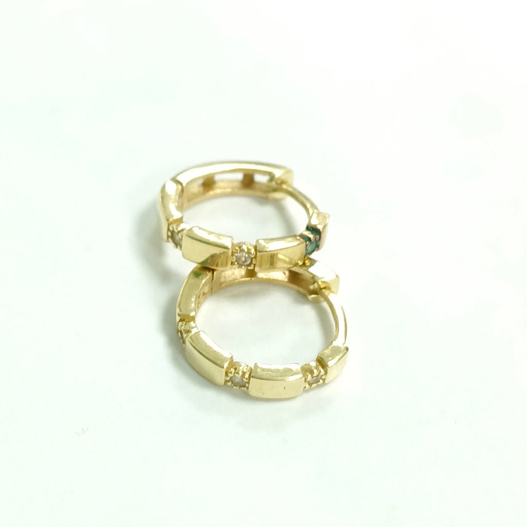 ARETES PAR ORO 14 K 1.9 GRMS (SEMINUEVO)