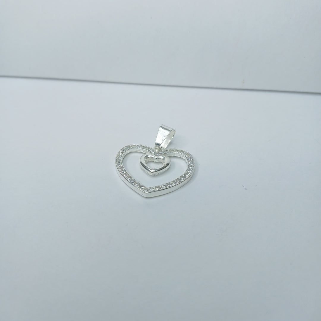 DIJE CORAZON C/CIRCONIAS PLATA .925 2.7 GR (NUEVO)