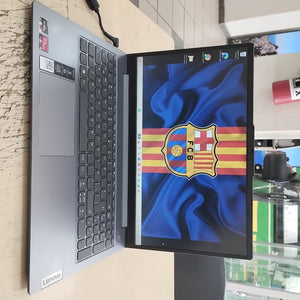 LAPTOP LENOVO IDEAPAD SLIM 3 15AMN8 (2025) 512 GB SSD 8 GB RAM (SEMINUEVO)