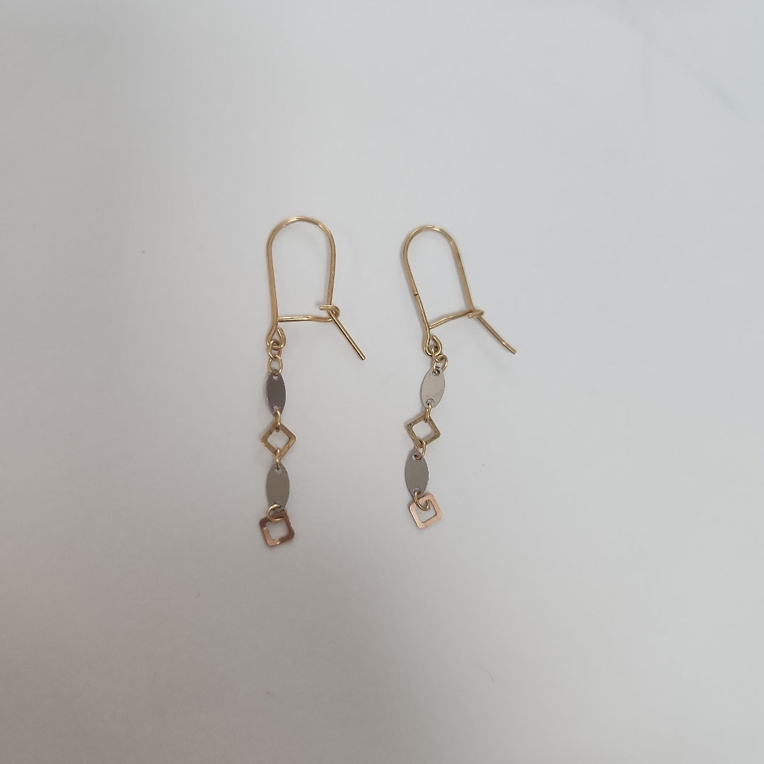 ARETES PAR ORO COMBINADO 14 K 0.6 GRMS (SEMINUEVO)