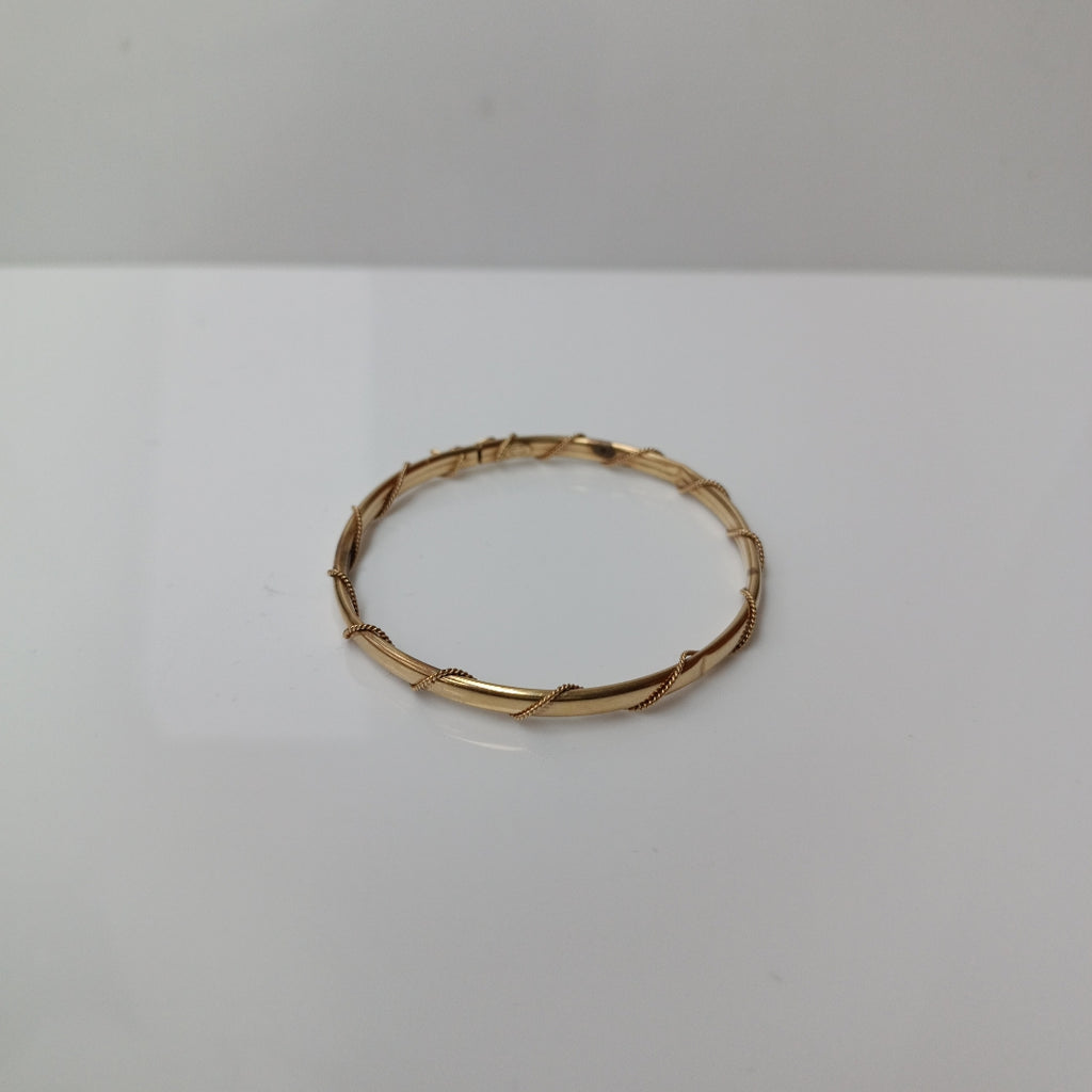 PULSERA RIGIDA ORO 14 K 5.6 GRMS (SEMINUEVO)