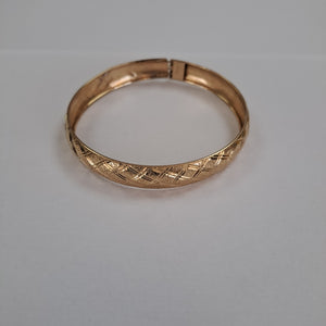 PULSERA RIGIDA ORO 10 K 6.9 GRMS (SEMINUEVO)