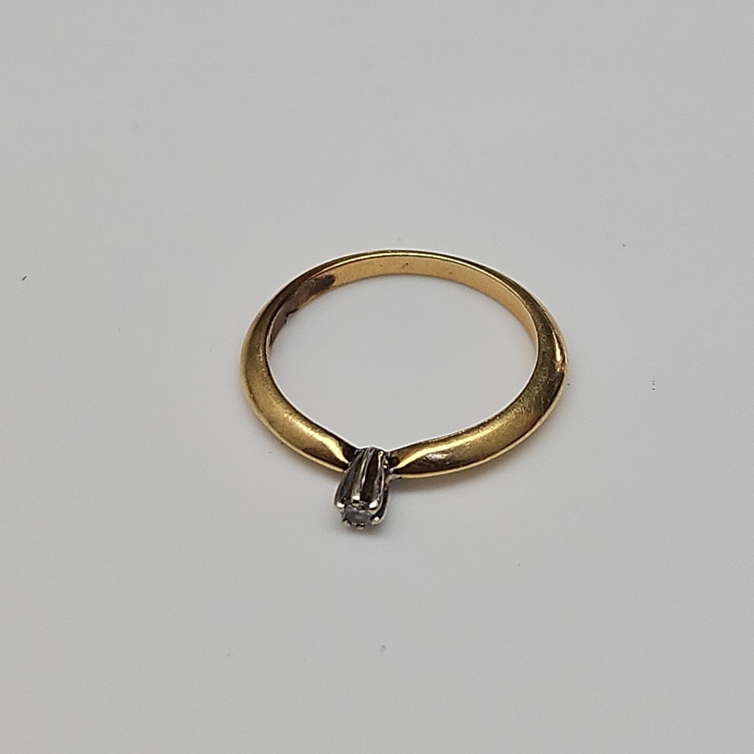 SOLITARIO ORO 14 K 2,40 GRMS (SEMINUEVO)