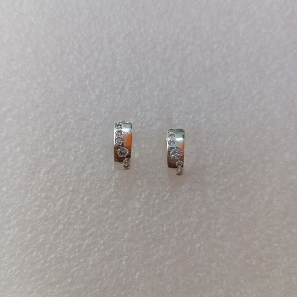 ARRACADAS C/CIRCONIAS PLATA .925 2.4 GR (NUEVO)