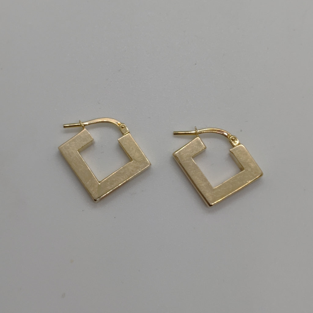 ARRACADAS PAR ORO 10 K 2.1 GRMS (SEMINUEVO)