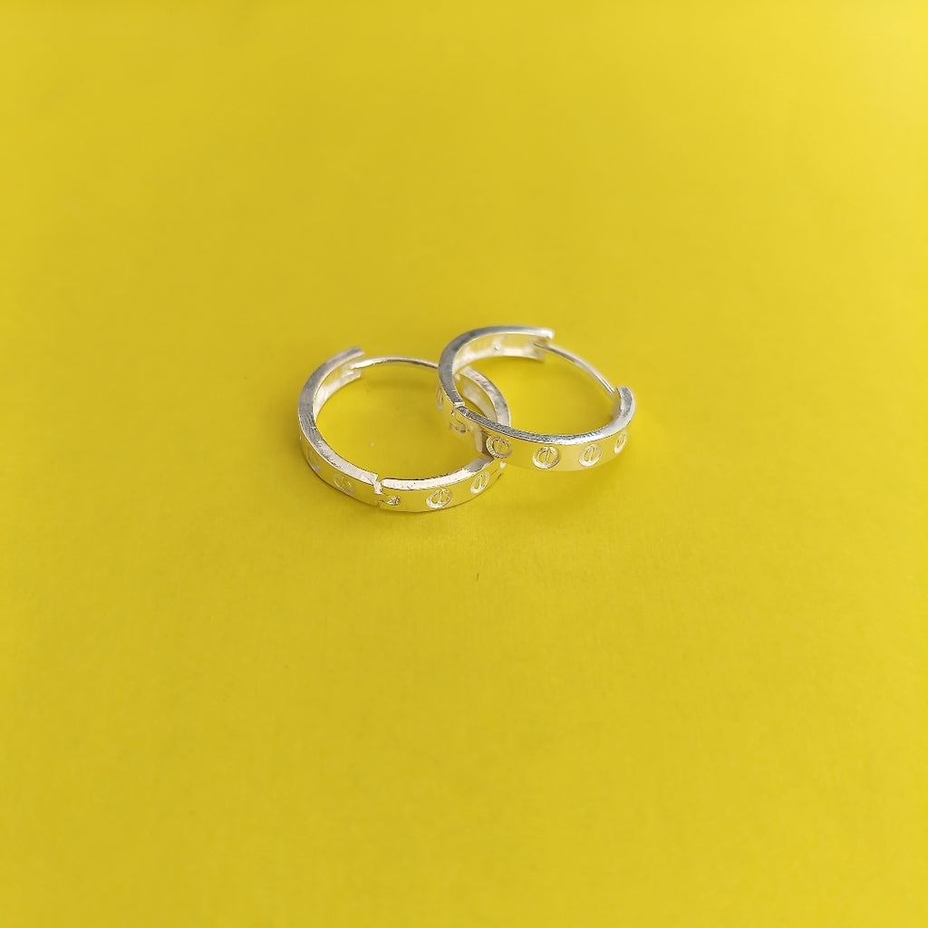 ARETES ARRACADAS FIG TORNILLOS PLATA .925 2.63 GR (NUEVO)