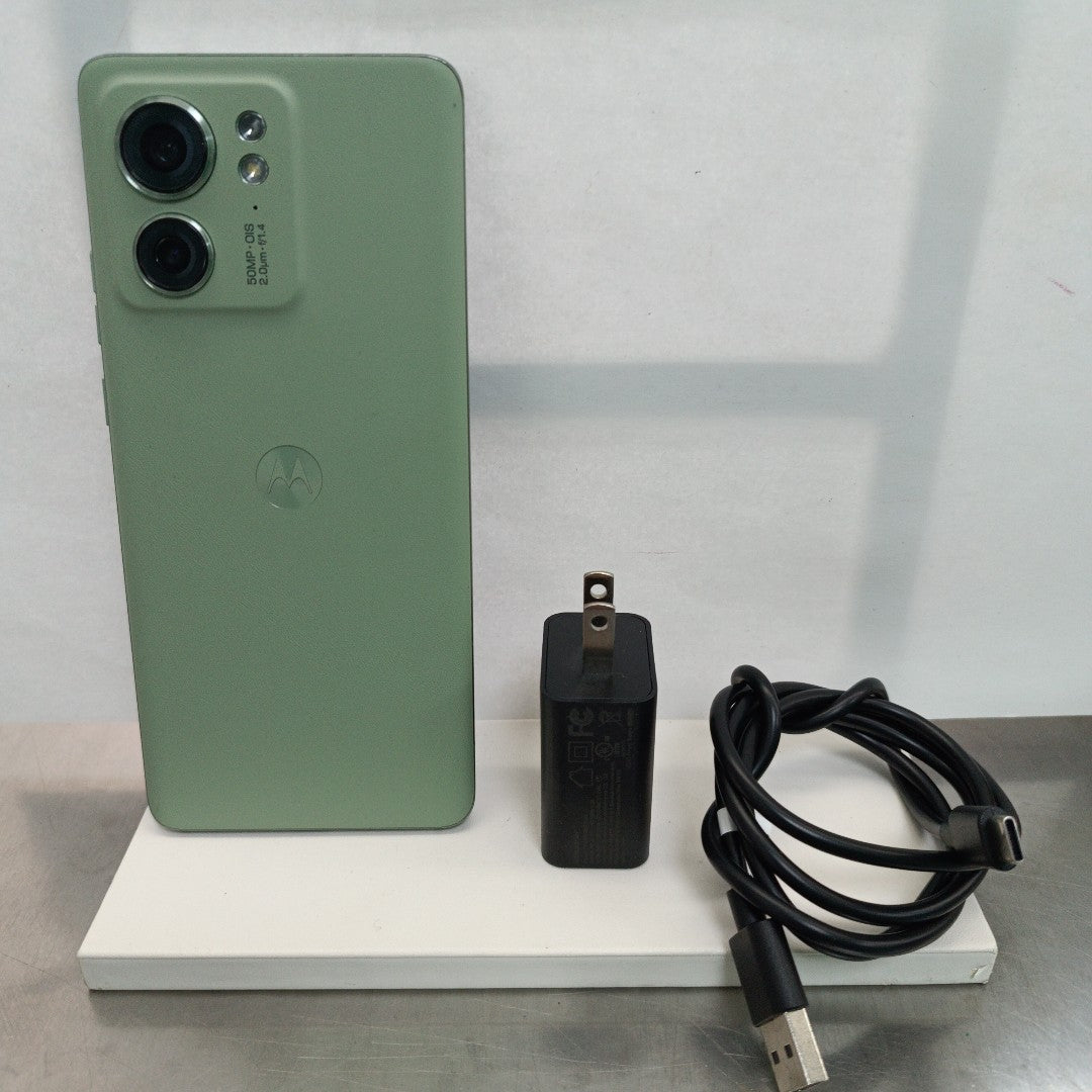 CELULAR MOTOROLA EDGE 40 XT2303-2 (2023) 256 GB 8 GB RAM (SEMINUEVO)
