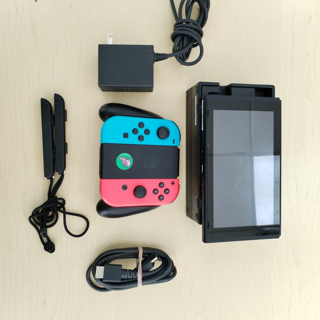 CONSOLA DE VIDEOJUEGO NINTENDO SWITCH 1.1 32 GB (SEMINUEVO)