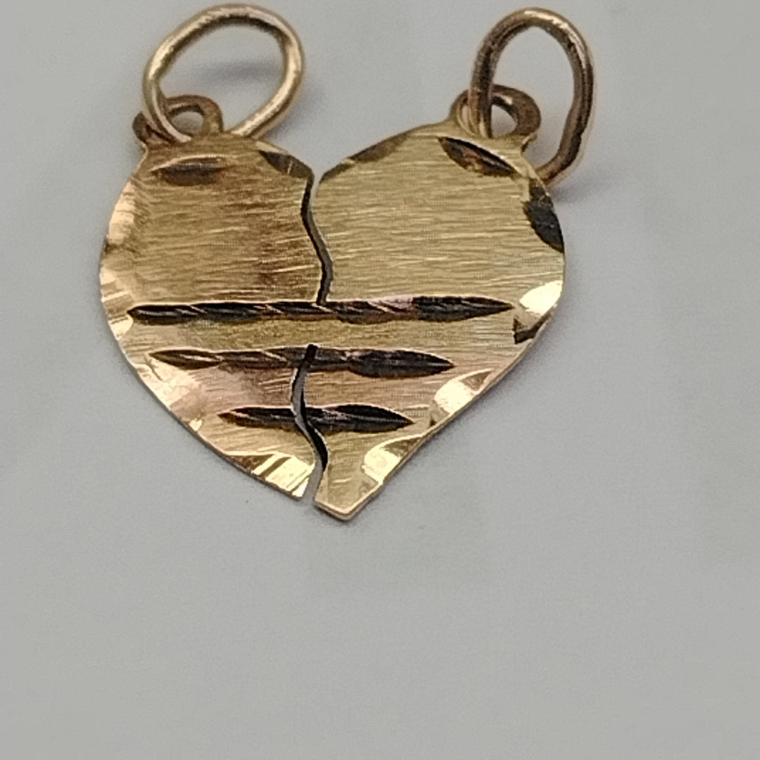 DIJE ORO 10 K 0.8 GRMS (SEMINUEVO)