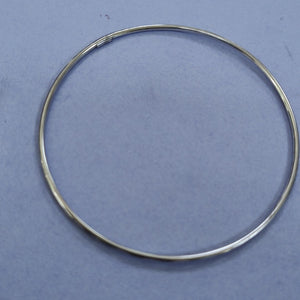 PULSERA RIGIDA ORO BLANCO 10 K 1.9 GRMS (SEMINUEVO)
