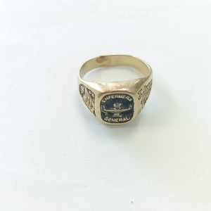 ANILLO DE GRADUACIÓN ORO 8 K 5,30 GRMS (SEMINUEVO)