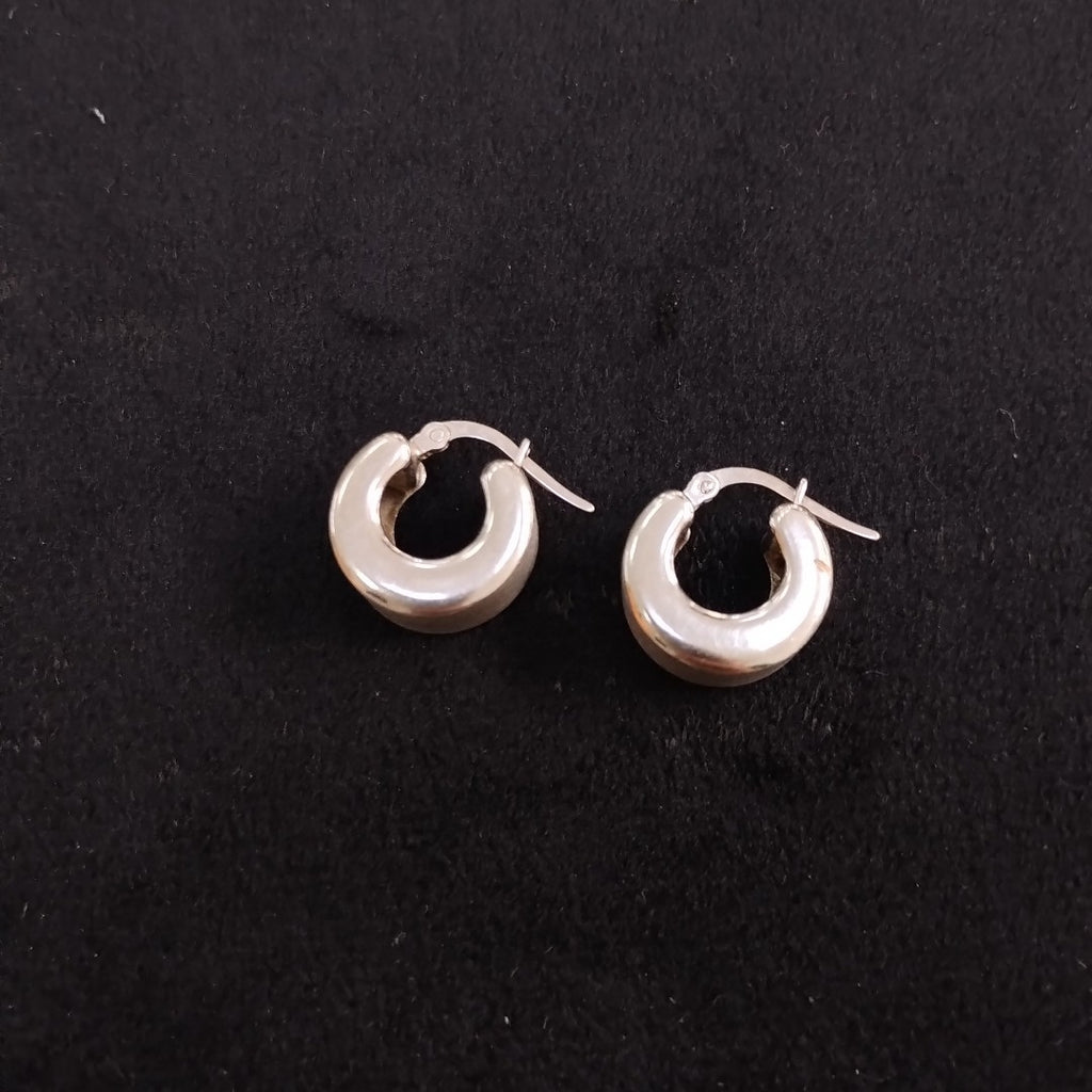 ARRACADAS PAR ORO BLANCO 14 K 3 GRMS (SEMINUEVO)