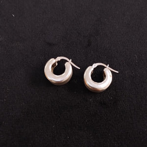 ARRACADAS PAR ORO BLANCO 14 K 3 GRMS (SEMINUEVO)