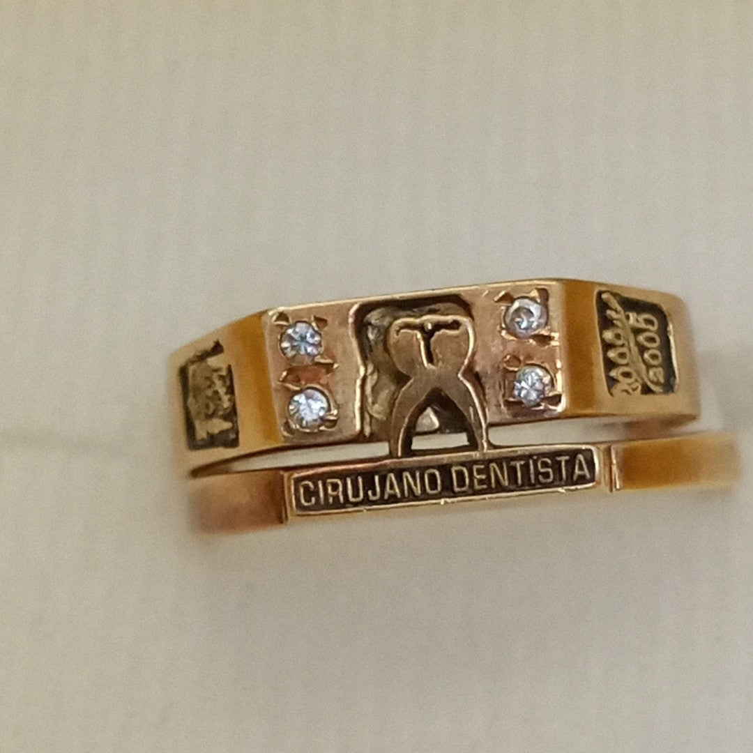 ANILLO DE GRADUACIÓN ORO 14 K 6,30 GRMS (SEMINUEVO)