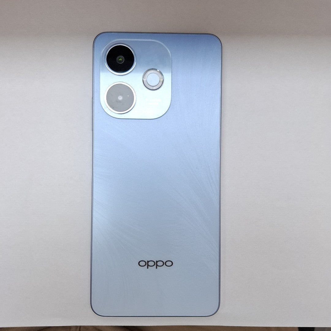 CELULAR OPPO A5 PRO CPH2711 (2025) 256 GB 8 GB RAM (SEMINUEVO)