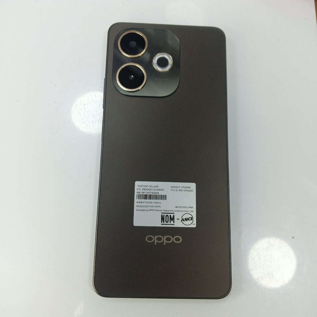 CELULAR OPPO A5 PRO 5G CPH2695 (2025) 256 GB 8 GB RAM (SEMINUEVO)