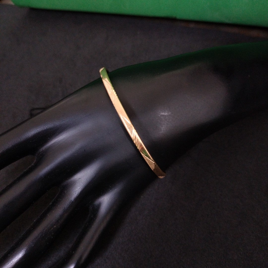 PULSERA RIGIDA ORO 14 K 4,80 GRMS (SEMINUEVO)