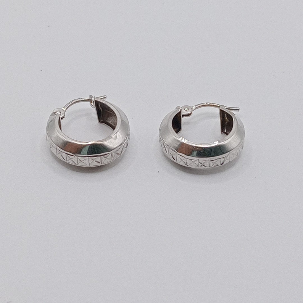ARRACADAS PAR ORO COMBINADO 14 K 0.8 GRMS (SEMINUEVO)
