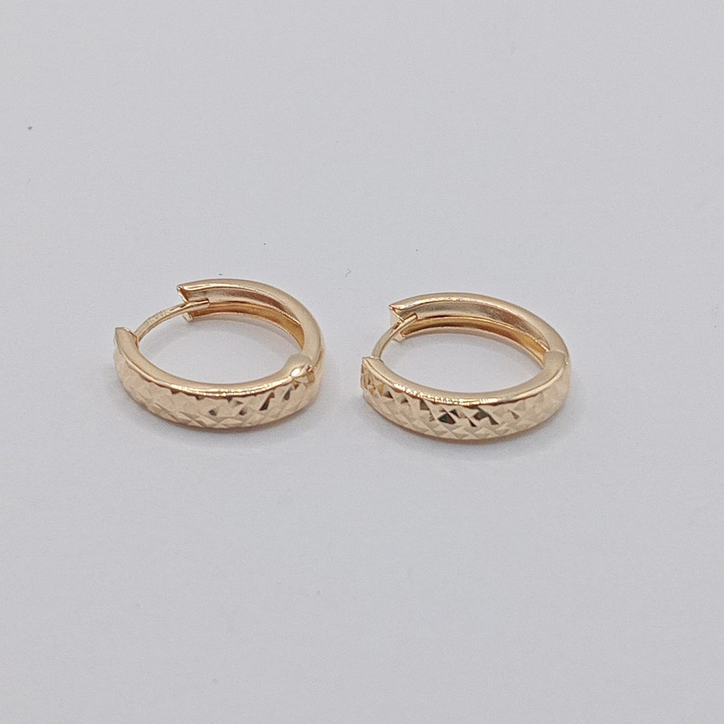 HUGGIES ORO 14K 1.6 (NUEVO)