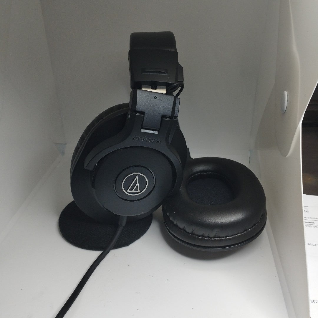 AUDIFONOS AUDIO-TECHNICA ATH-M30X ALAMBRICO OVER EAR (SEMINUEVO)