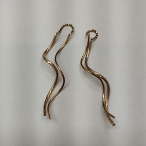 VIOLADORES PAR ORO 14 K 2.3 GRMS (SEMINUEVO)