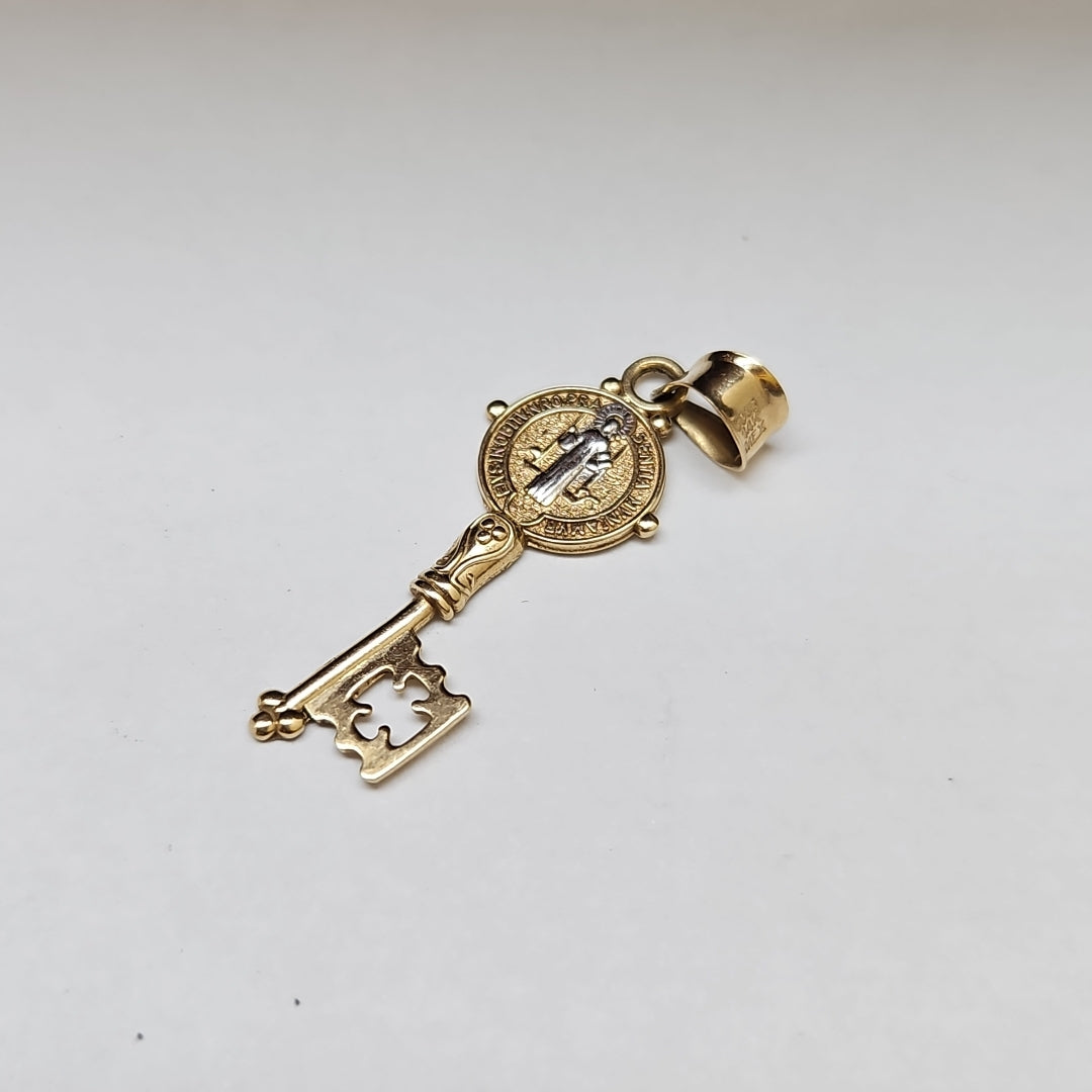 DIJE ORO 14 K 1.2 GRMS (SEMINUEVO)
