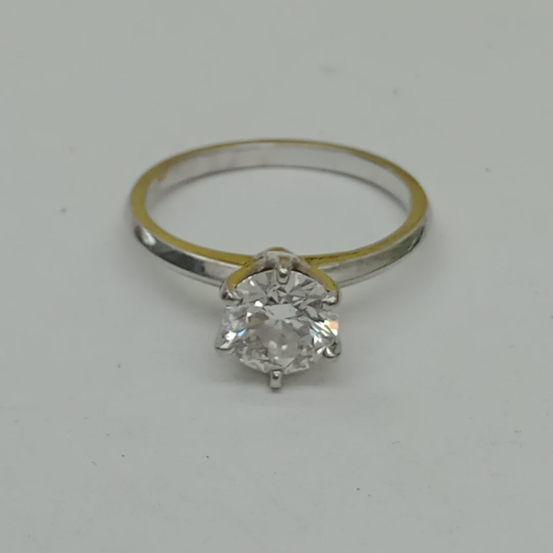 SOLITARIO ORO 14 K 2,40 GRMS (SEMINUEVO)
