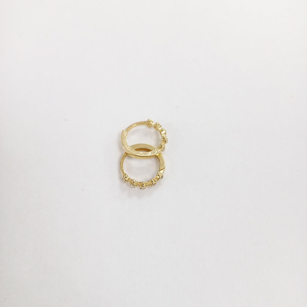 HUGGIES ORO 14K 1.4 (NUEVO)