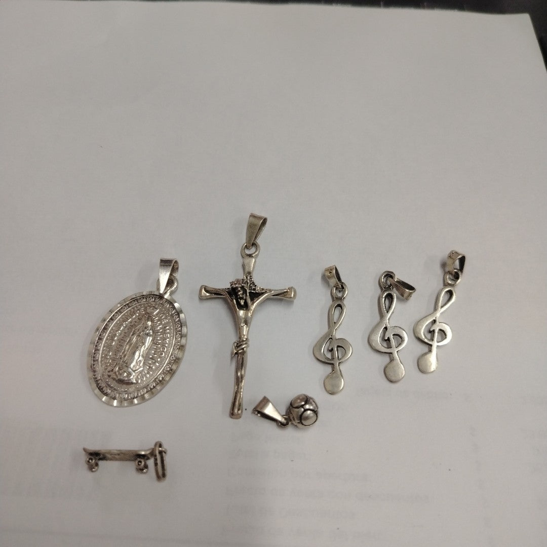CRUZ, DIJE PLATA 28.3 GRMS (SEMINUEVO)
