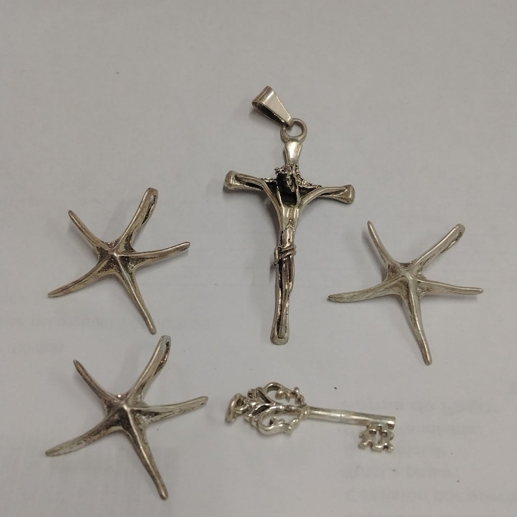 CRUZ, DIJE PLATA 16.7 GRMS (SEMINUEVO)